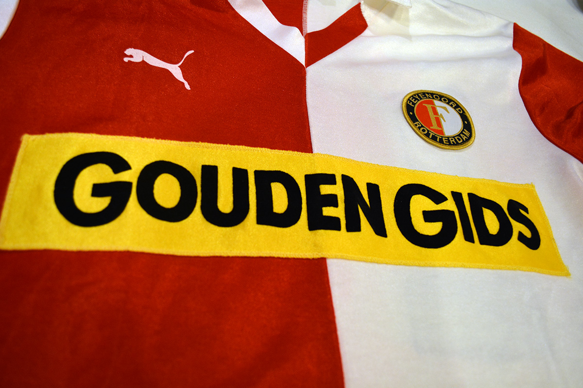 1983 - 1984, PUMA Feyenoord Thuisshirt, Sponsor Gouden Gids (3)