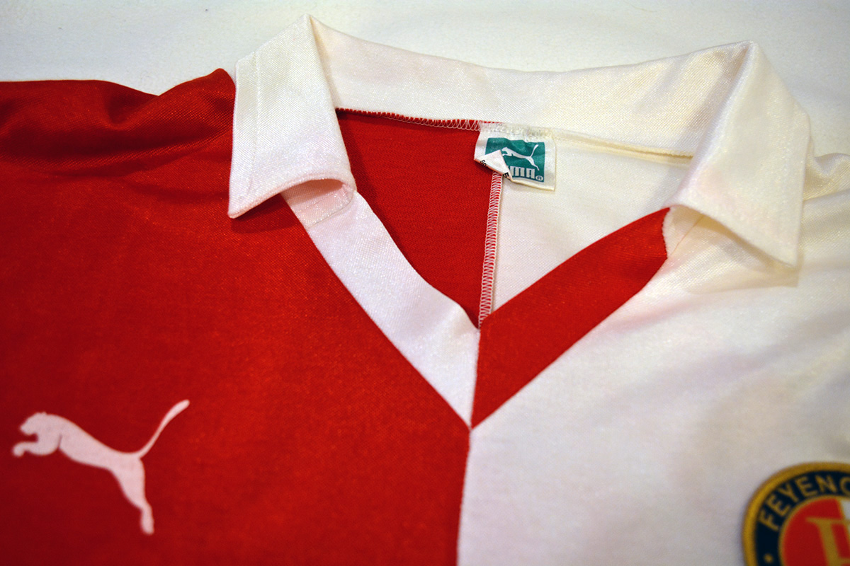 1983 - 1984, PUMA Feyenoord Thuisshirt, Sponsor Gouden Gids (6)