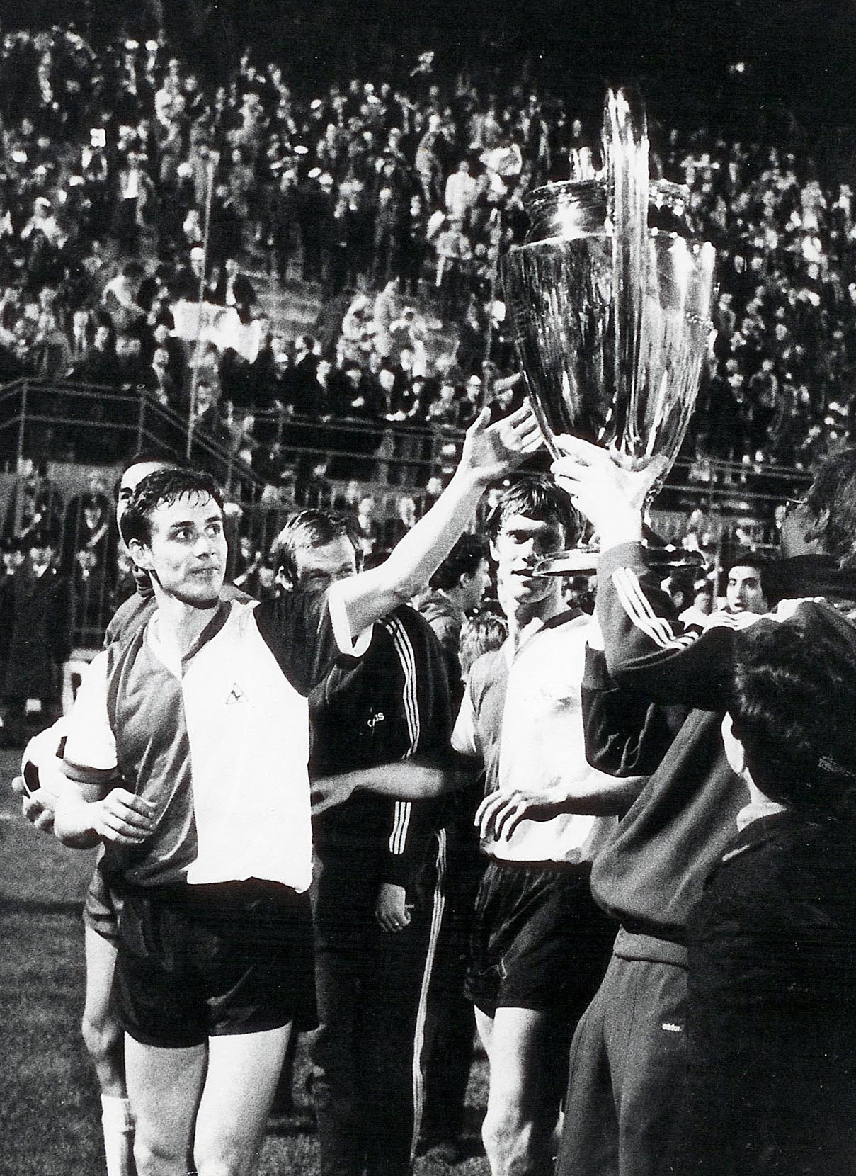 6 mei 1970, Ove Kindvall met de Europa Cup 1 in het San Siro te Milaan